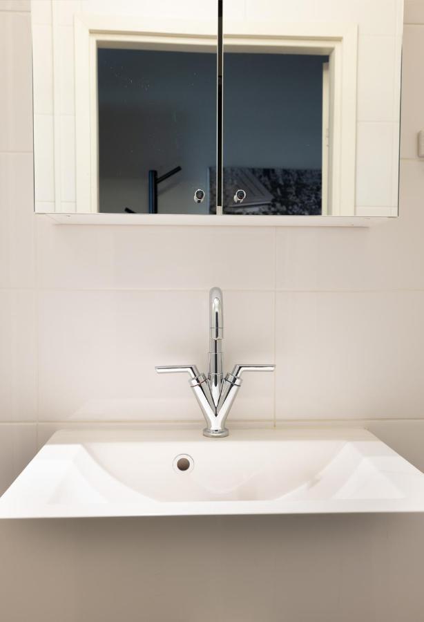 2Ndhomes Bright & Modern 1Br Home In Ullanlinna Helsinki Luaran gambar