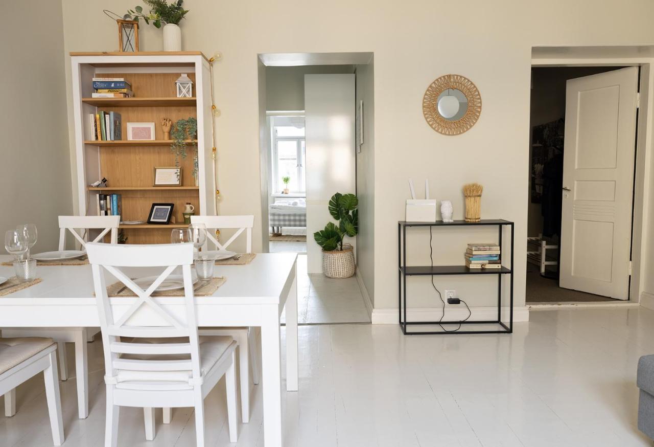 2Ndhomes Bright & Modern 1Br Home In Ullanlinna Helsinki Luaran gambar